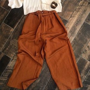 Cropped Wide Leg Pants